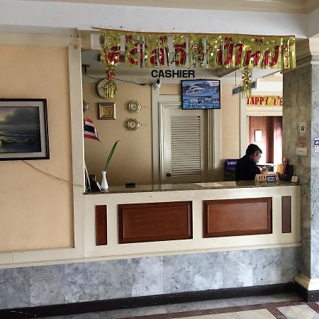 Daeng Plaza Hotel Phuket Exterior photo
